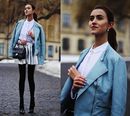 THE JACKET THAT TALKS