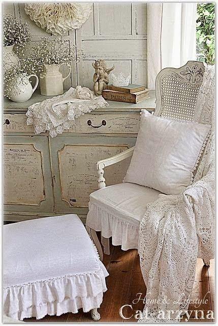 DECOR, DECOR, DECOR….