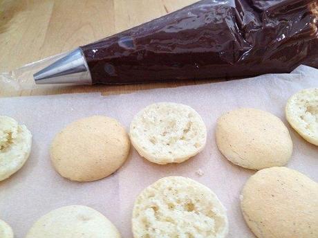 recetas delikatissen receta macaroons de vainilla postres delikatissen macaroons receta Macaroons de vainilla rellenos de chocolate 