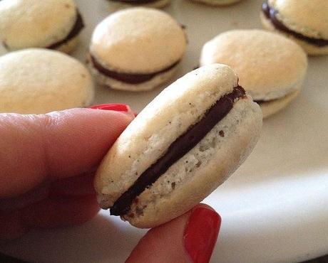 recetas delikatissen receta macaroons de vainilla postres delikatissen macaroons receta Macaroons de vainilla rellenos de chocolate 