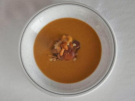 Crema de lentejas con setas