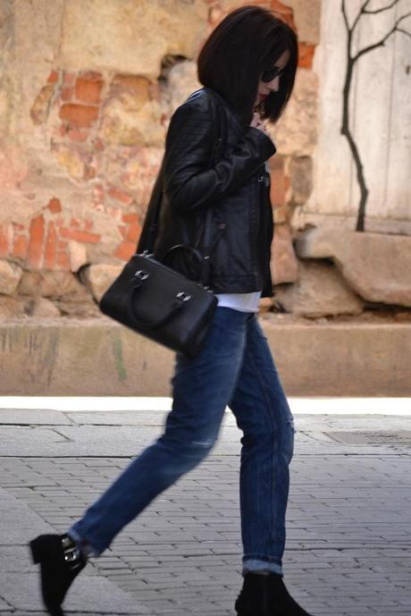 BOYFRIEND FOR FRIDAY