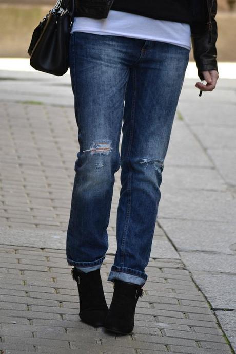 BOYFRIEND FOR FRIDAY