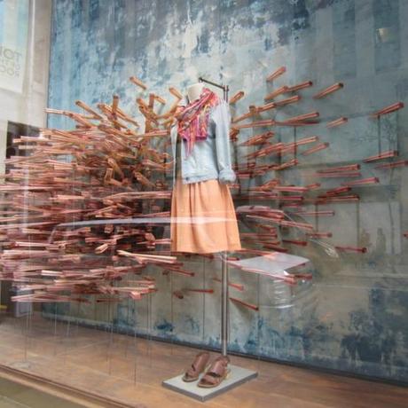 Anthropologie-sea-world-windows-New-York-05