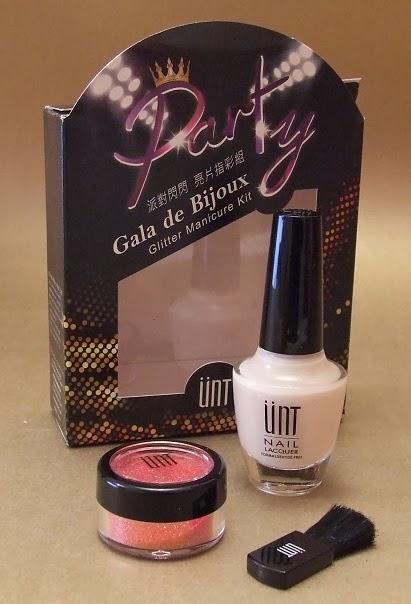 “Gala de Bijoux” de ÜNT – un kit de manicura destellante para una fiesta (From Asia With Love)