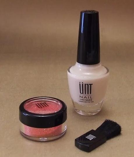 “Gala de Bijoux” de ÜNT – un kit de manicura destellante para una fiesta (From Asia With Love)