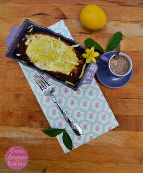 Bizcocho de limón con semillas de amapola.