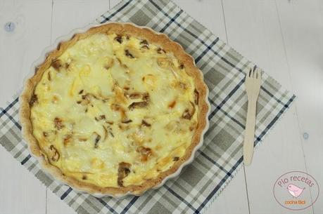 Quiche de champiñones y queso emmental.