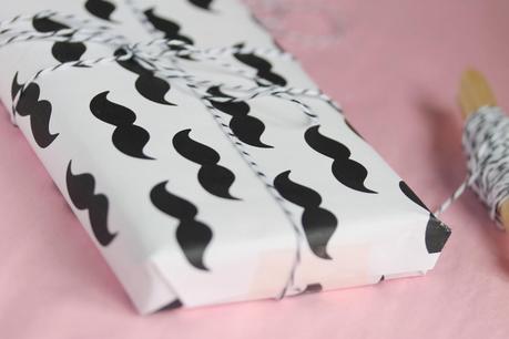 Wrapp Mostachos Descargable