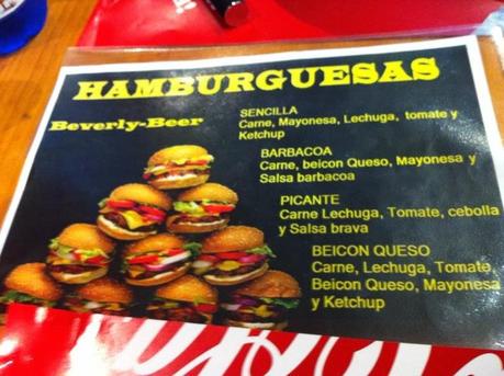 Barra libre de Hamburguesas de barrio en Beverly Beer