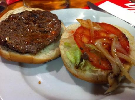 Barra libre de Hamburguesas de barrio en Beverly Beer