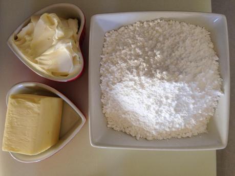 Red Velvet Cake con Frutas Rojas.