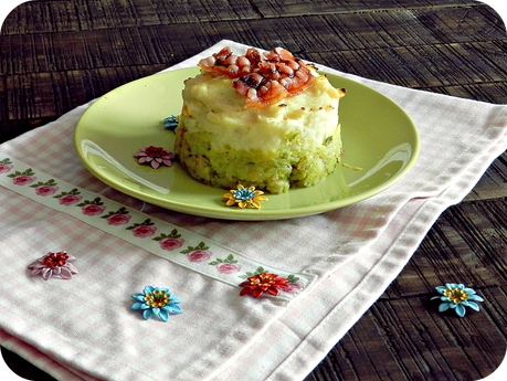 Pastelito de repollo y puré de patata gratinado