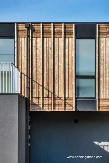 Vista en detalle de un sector de la fachada de la casa adaptable