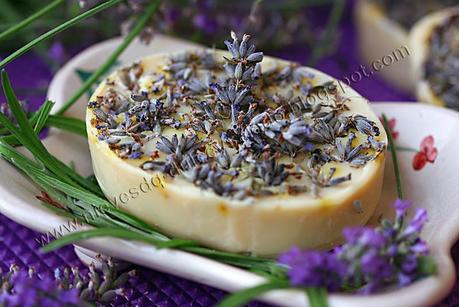 JABON DE LAVANDA CON ACEITE DE COCO