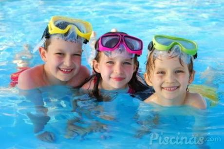 Piscina tratada con electrolisis salina