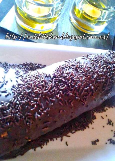 Pastel de galletas con chocolate y crocanty de almendras! - Salam de biscuiti cu migdale caramelizate!