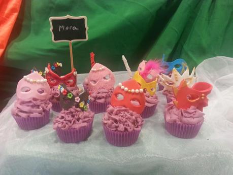 Galletas y cup cakes para Carnaval