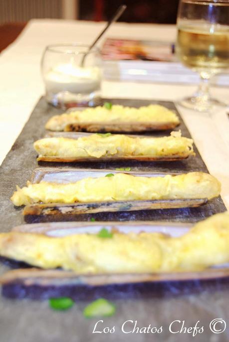 Navajas en tempura de azafrán