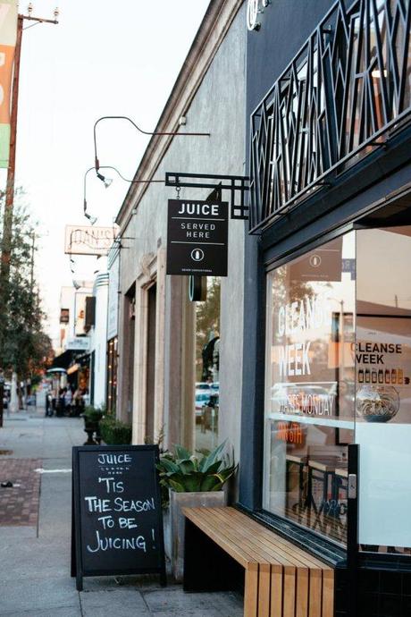 Un bar de zumos de líneas minimalista y escandinavas - Paperblog