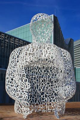 ¿PORQUÉ NO HAY EQUILIBRIO ENTRE FORMACIÓN Y EMPLEO?