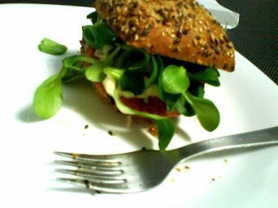 CAFETERÍAS Y RESTAURANTES DONDE EL CONSUMIDOR PAGA LO QUE QUIERE