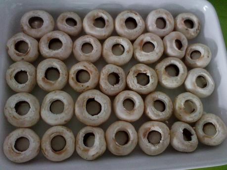 CHAMPIÑONES RELLENOS