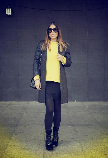 street style barbara crespo mellow yellow zara sweater chanel fashion blogger blog de moda outfit