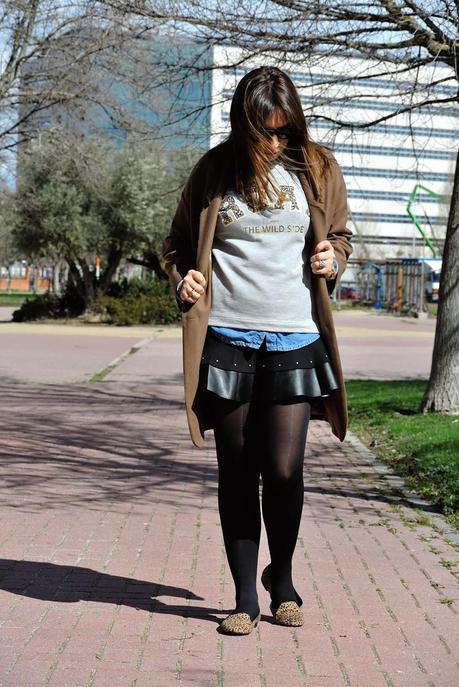 SWEATSHIRT&SKIRT.-