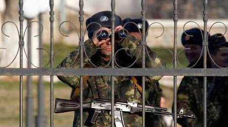 Rusia da hasta las 4:00 a los militares ucranianos en Crimea para rendirse o 