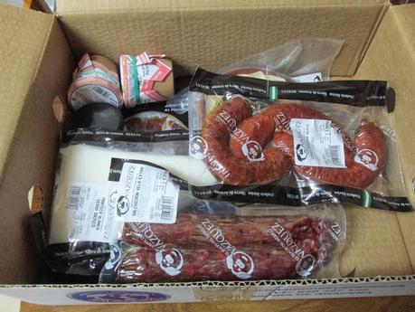 JAMONES Y EMBUTIDOS VÁZQUEZ, S.L.