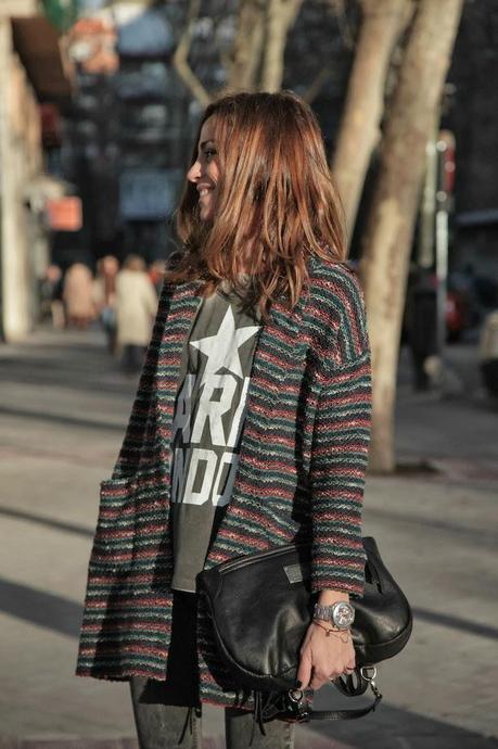 CAMISETA GRIS CAMISETA GRIS