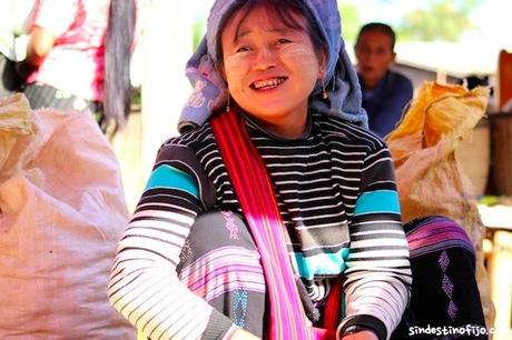 Retratos de un mercado en Myanmar