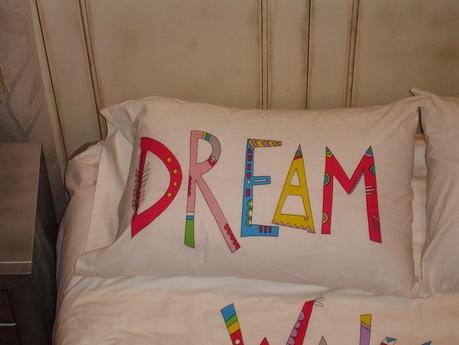GOOD NIGHT MONDAY!!