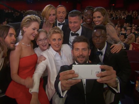 La otra cara de los Óscars: fuera selfies