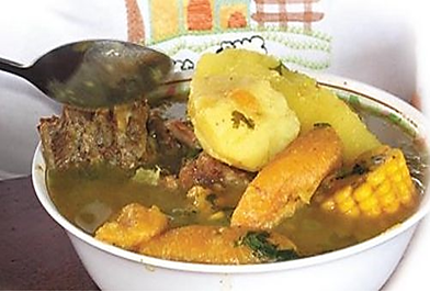 Sopa de frijol y arracacha