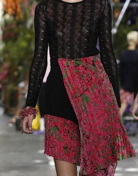 LRG MAGAZINE - Love Spring - falda capas