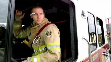 Equipar a los bomberos con Google Glass para salvar vidas.