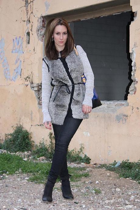 Outfit chaleco de pelo 1