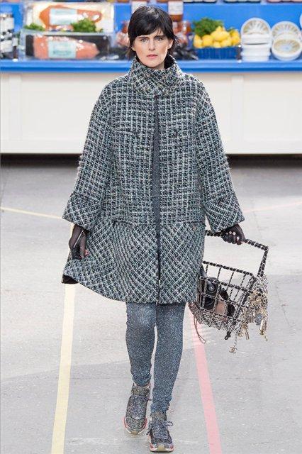 Lagerfeld convierte el Grand Palais en en Chanel Shopping Center-PM-2