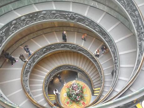 Una mañana en el Vaticano: Roma Escaleras de Giuseppe Momo