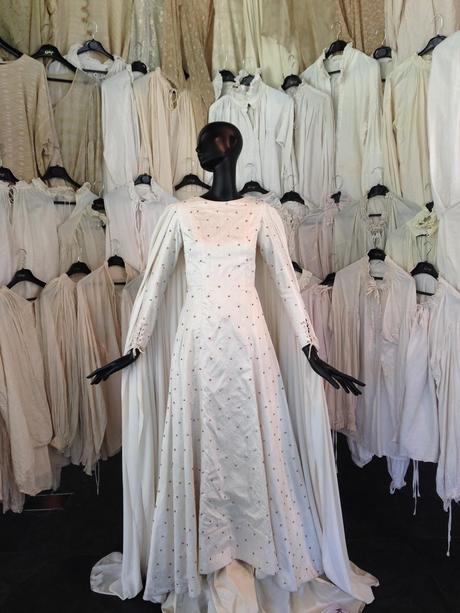 Isabel, vestuario de la serie de televisión