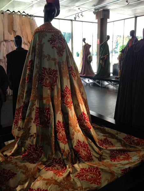 Isabel, vestuario de la serie de televisión