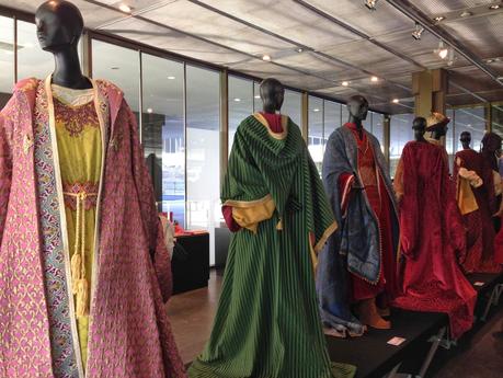 Isabel, vestuario de la serie de televisión