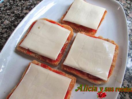 PIZZETAS DE PAN DE MOLDE