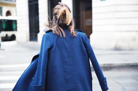 OPERA-STRIPED_SKIRT-ZARA-BLUE_COAT-PFW-STREET_STYLE-COLLAGEVINTAGE-36