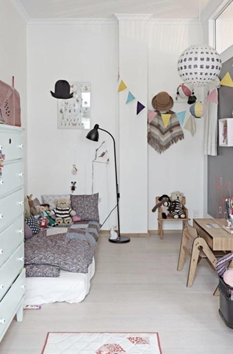 Dormitorio infantil ecléctico. Dormitorio infantil ecléctico.