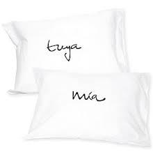 Almohadas y cojines divertidos para tu dormitorio