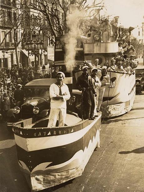 MIÉRCOLES DE CENIZA,Y EL ENTIERRO DE LA SARDINA... YA SE ACABAN LOS CARNAVALES...BARCELONA, 5-03-2014...!!!