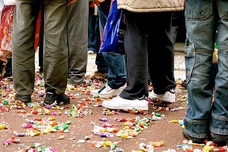 MIÉRCOLES DE CENIZA,Y EL ENTIERRO DE LA SARDINA... YA SE ACABAN LOS CARNAVALES...BARCELONA, 5-03-2014...!!!